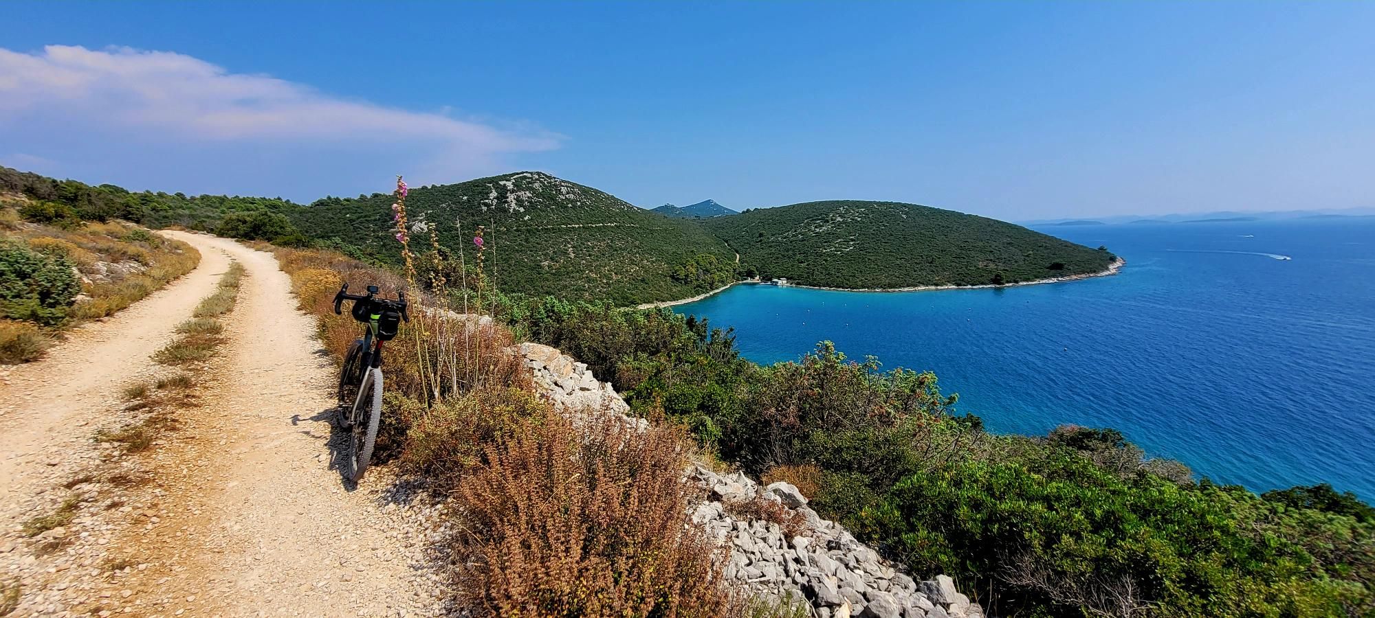 Kadr z trasy • Pašman Island Gravel Ride — Kolarska Wyprawa w rejonie Gmina Pašman